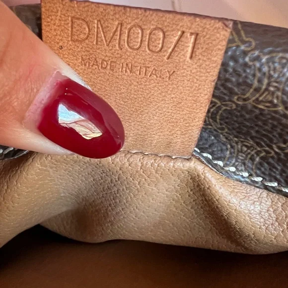 CELINE Vintage Macadam Crossbody Bag - Picture 15 of 15